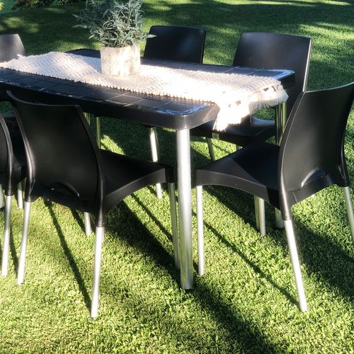 MESA GARDEN LIFE TOKIO PATAS METÁLICAS NEGRA F427001